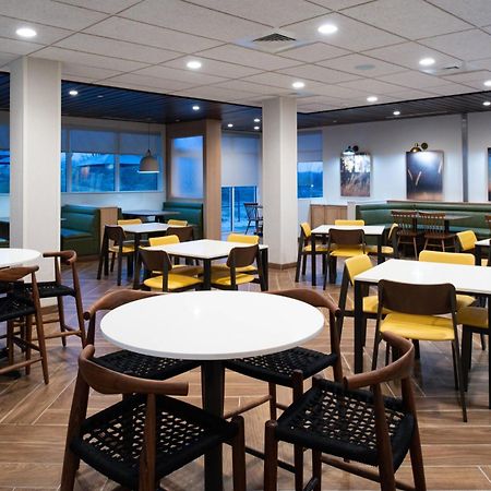Fairfield Inn & Suites By Marriott Charlotte University Research Park Buitenkant foto