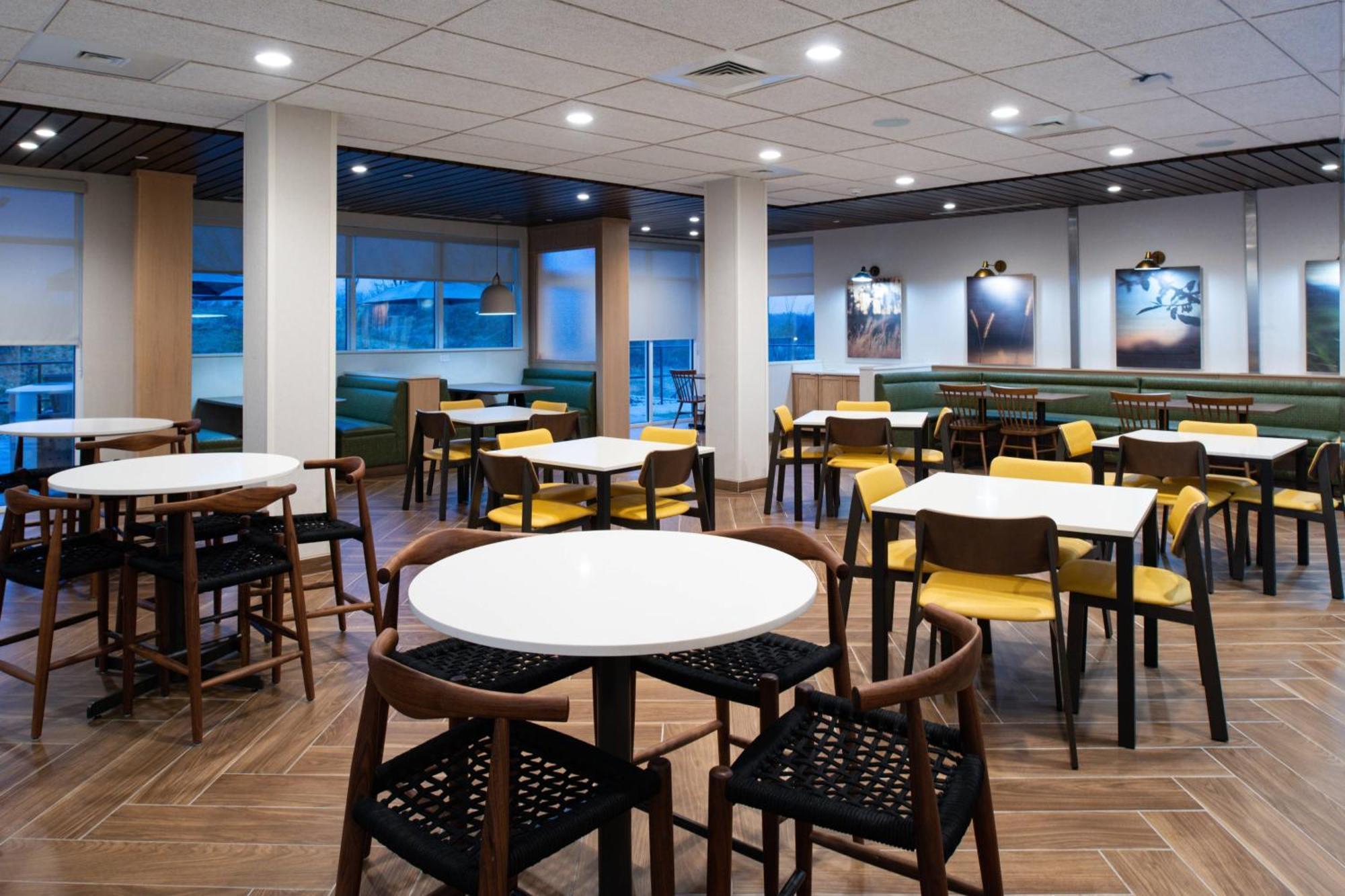 Fairfield Inn & Suites By Marriott Charlotte University Research Park Buitenkant foto