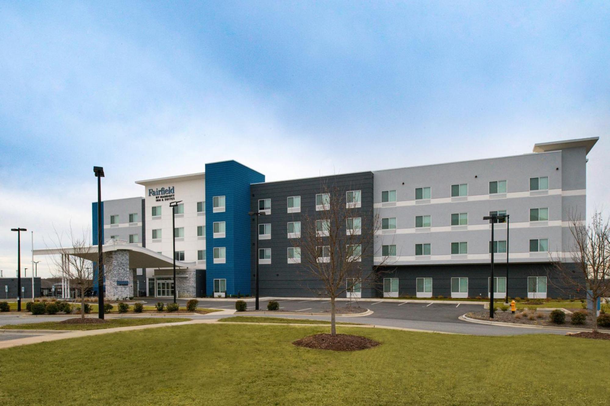Fairfield Inn & Suites By Marriott Charlotte University Research Park Buitenkant foto